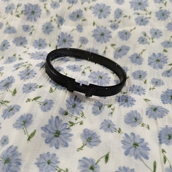 Hermes Black Thin Matte Bracelet - Picture 2 of 10